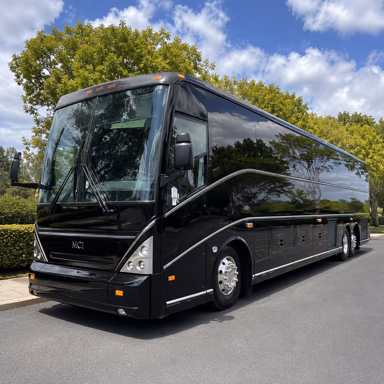 airport shuttle buses to and from palm beach international airport pbi