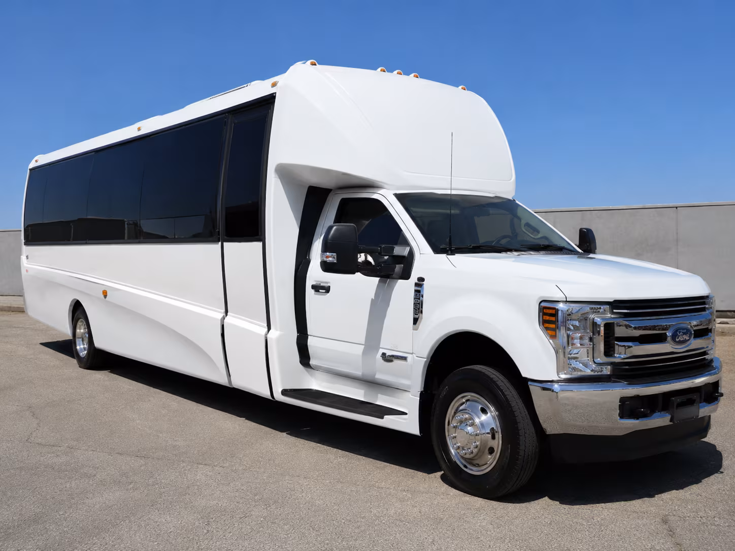 minibus rentals for loggerhead marinelife center trips from palm beach county schools