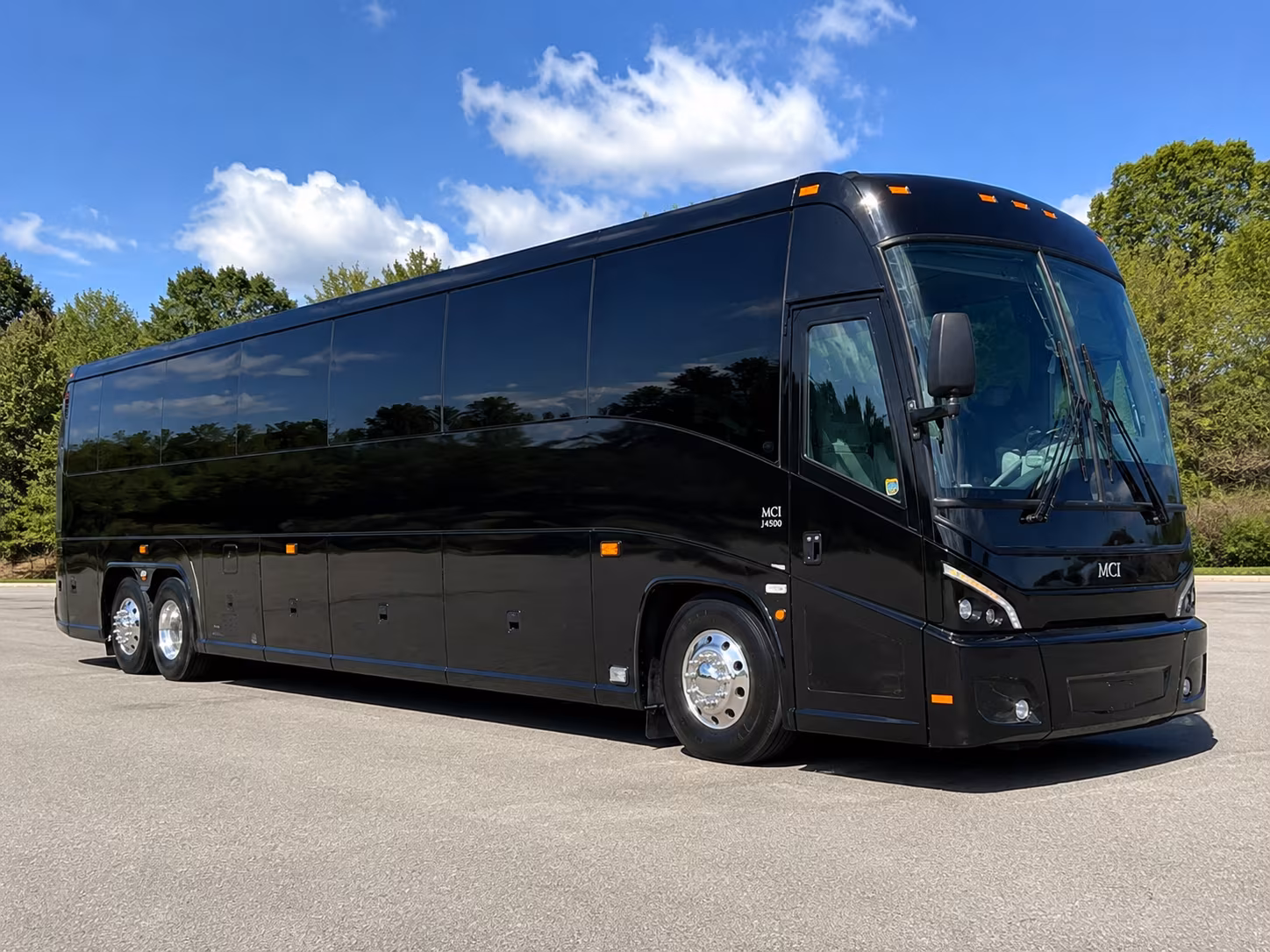 shuttle guests across palm beach island without the bridge and parking headaches